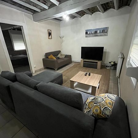 Appartement De Charme 40M2 Proche Centre Hospitalier Valenciennes Luaran gambar
