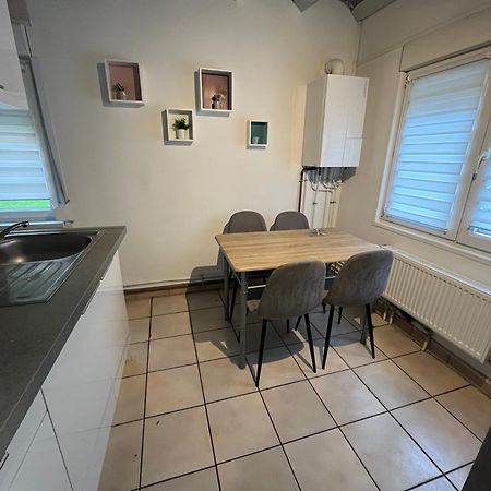 Appartement De Charme 40M2 Proche Centre Hospitalier Valenciennes Luaran gambar