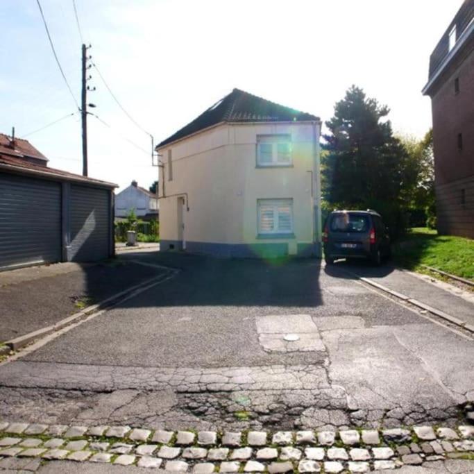 Appartement De Charme 40M2 Proche Centre Hospitalier Valenciennes Luaran gambar