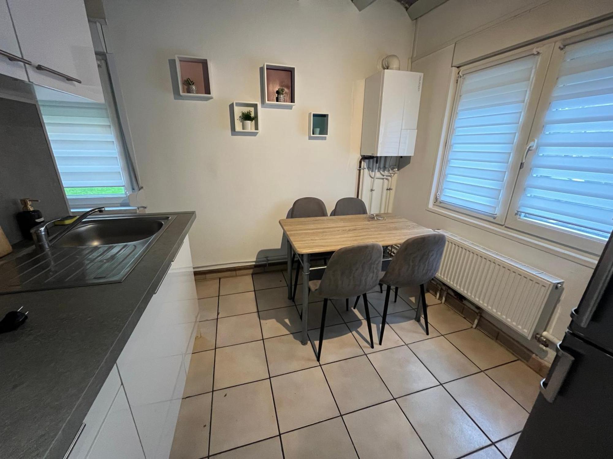 Appartement De Charme 40M2 Proche Centre Hospitalier Valenciennes Luaran gambar